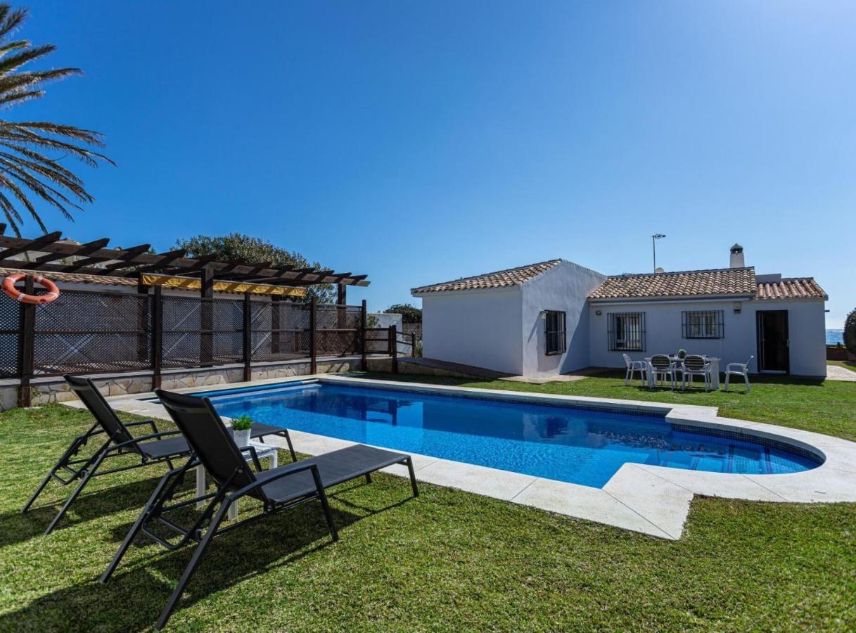 Charming Villa On The Seafront Marbella Exterior foto